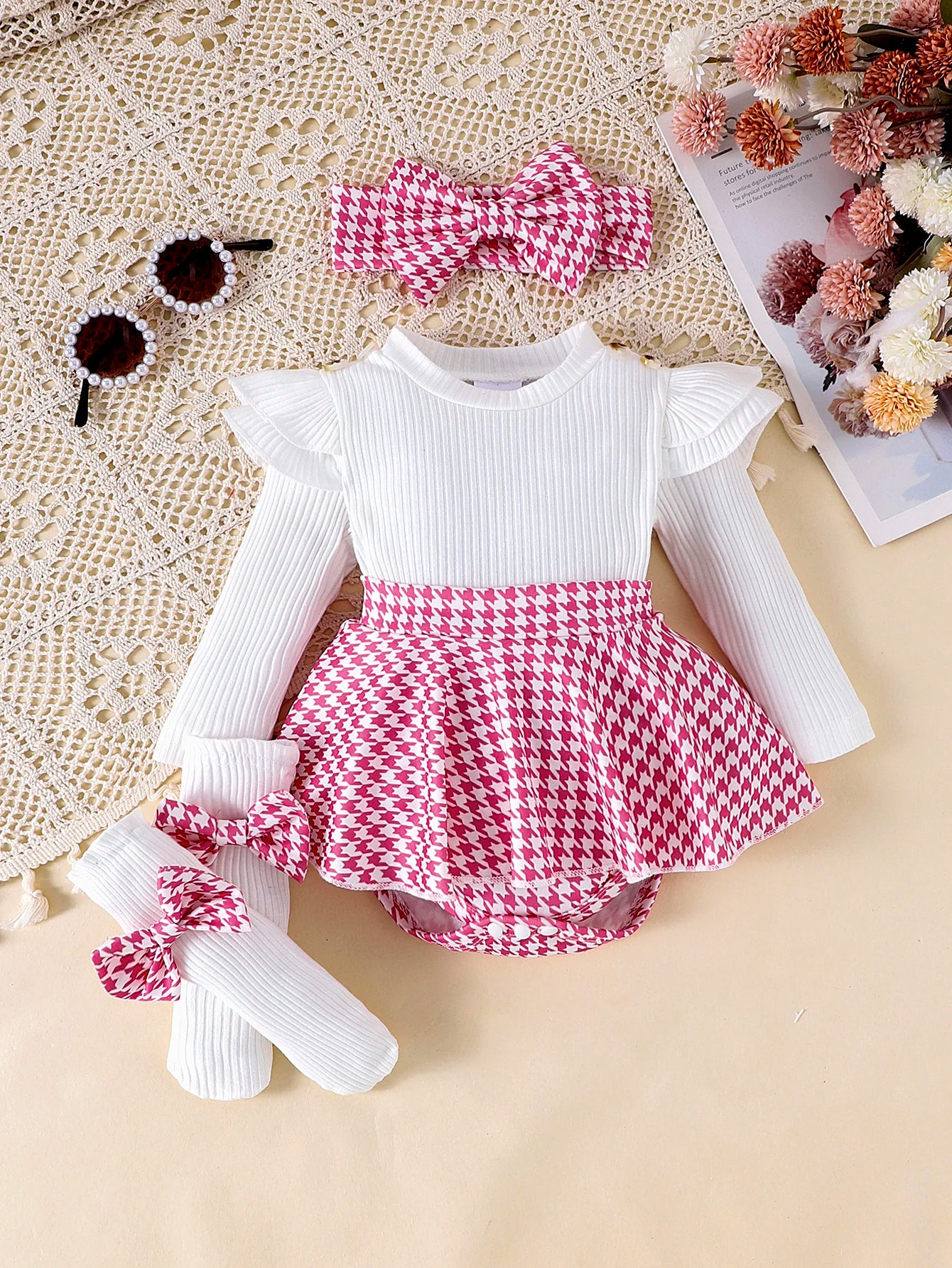 Baby Girls Aged 0-1 Years Old Have Comfortable Sweet And Cute Black Top + Houndstooth Skirt + Hair Band