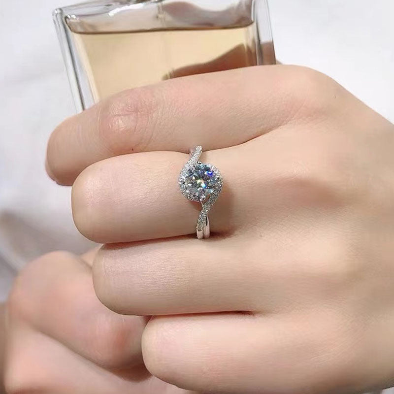 Eight Hearts And Eight Arrows Simulation Moissanite Ring