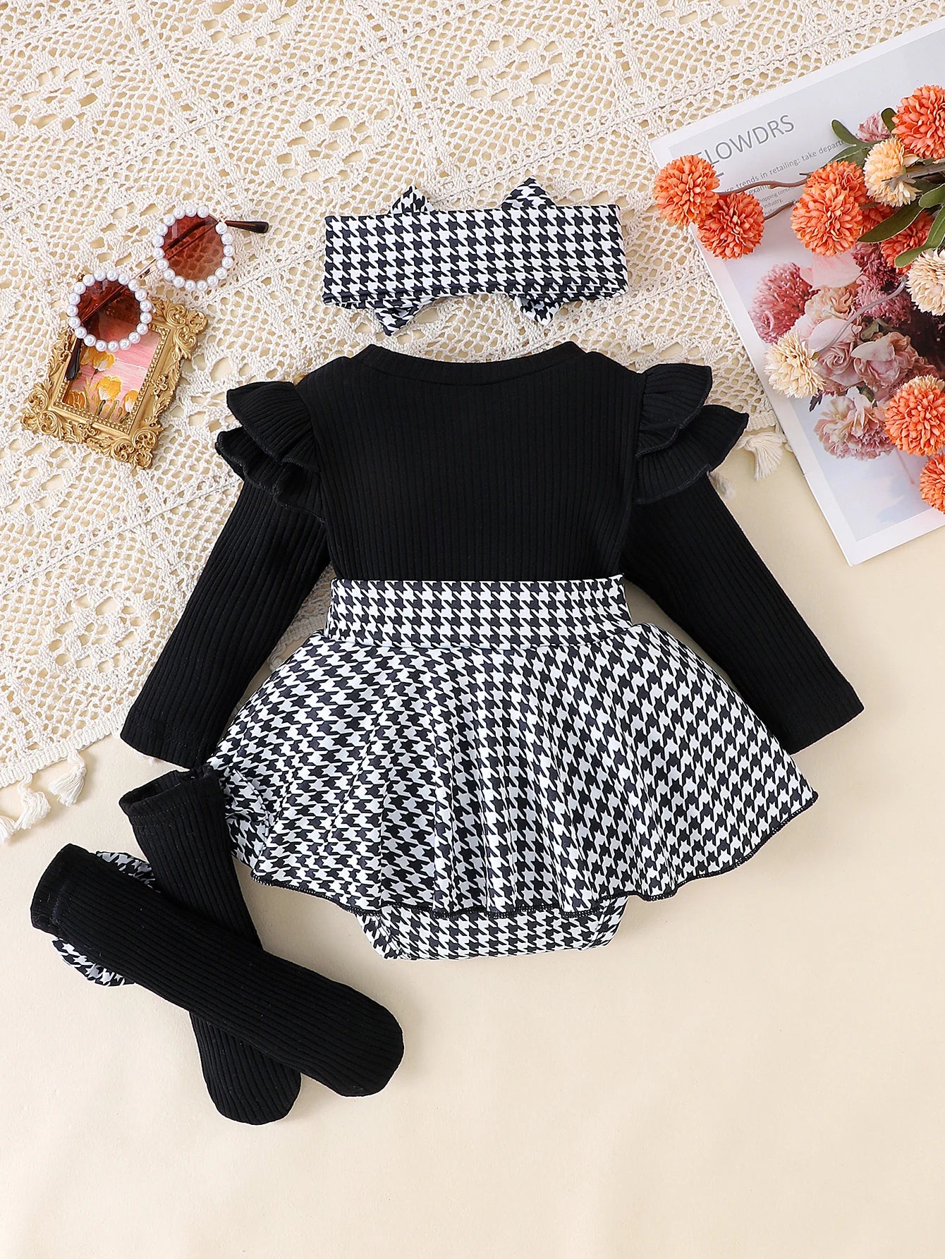 Baby Girls Aged 0-1 Years Old Have Comfortable Sweet And Cute Black Top + Houndstooth Skirt + Hair Band
