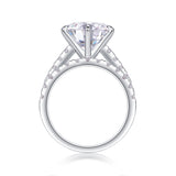 Arrange Large Diamond Rings Luxuriously And Fashionably Set With Moissanite Silver Rings