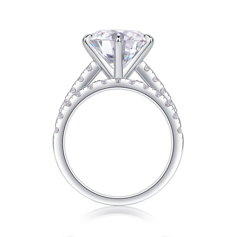 Arrange Large Diamond Rings Luxuriously And Fashionably Set With Moissanite Silver Rings